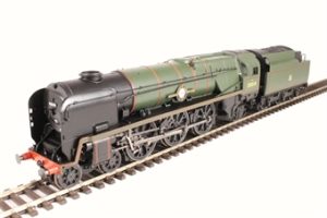 HORNBY R3566 CLASS 8P 'REBUILT MERCHANT NAVY' 4-6-2 35014 'NEDERLAND LINE IN BR GRENN EARLY CREST