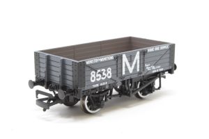 BACHMANN 37-2018k 5 PLANK WAGON STEEL FLOOR ‘MINISTRY’