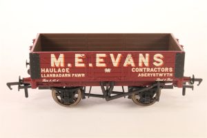BACHMANN 37-2017k 5 PLANK WOODEN FLOOR ‘M E EVANS’