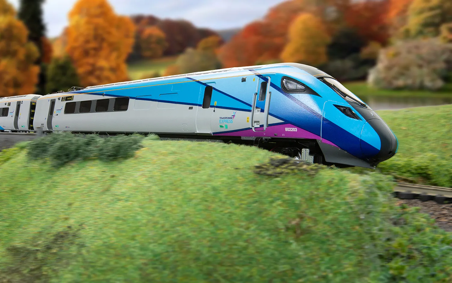 HORNBY R3908 CLASS 802/2 TPE NOVA 1 5 CAR SET - Image 5