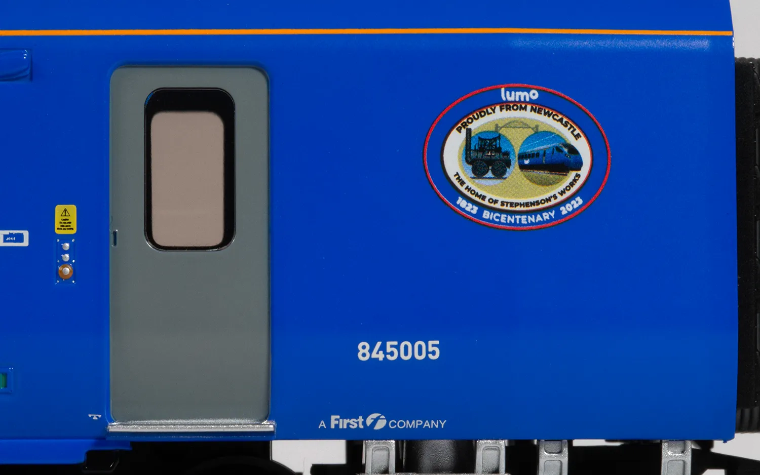 HORNBY R30102 LUMO CLASS 803 803003 - Image 7