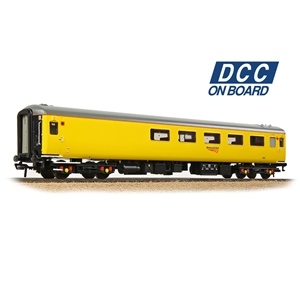 BACHMANN 39-689DC BR Mk2F ex-RFB Staff Coach Network Rail Yellow